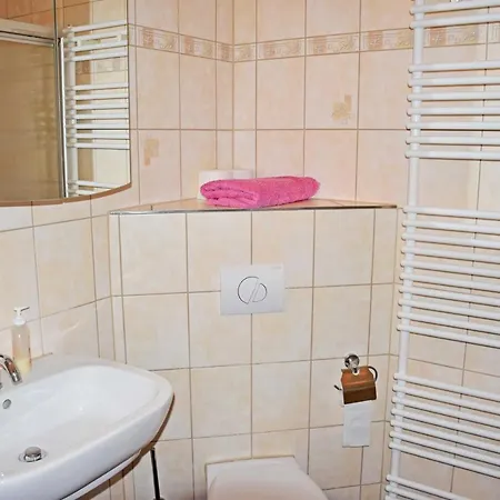Ferienwohnung/ Ferienzimmer Asche Ашерслебен